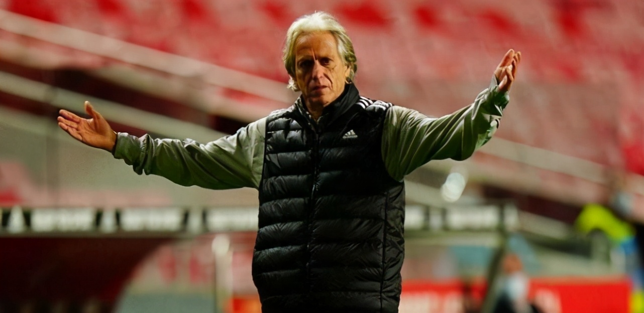 包含今晨本菲卡备战NBA总决赛，绝杀压哨细节曝光，质疑声仍在，团队化学反应显著的词条