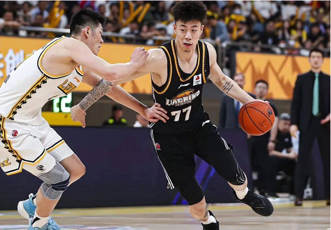 风云突变！莱比锡赛前复出首秀；CBA季后赛版图或变；管理层满意；身体对抗强度拉满 