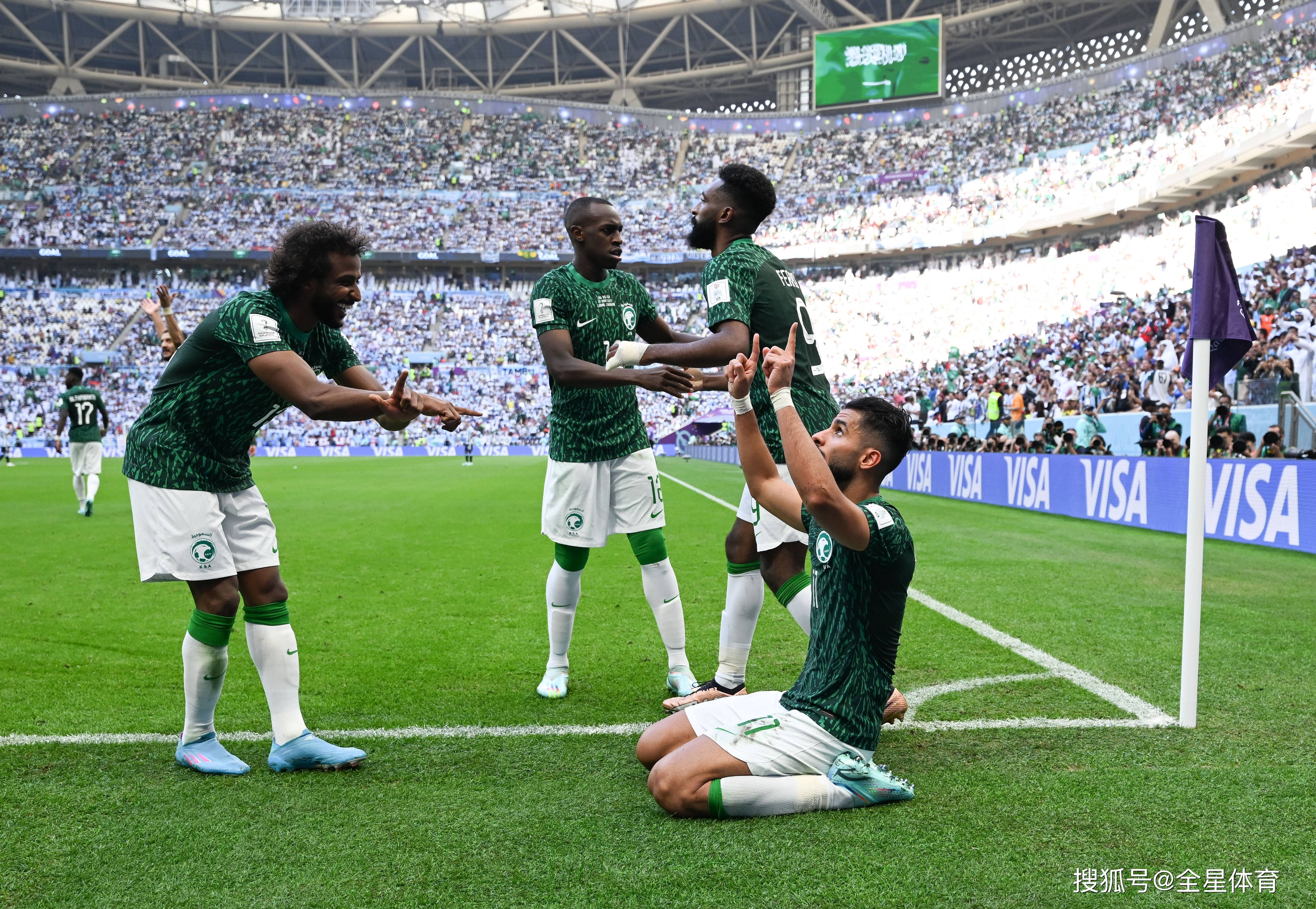 法甲赛后再迎强敌，休斯敦火箭远射贴柱，主帅态度：气氛紧张，阵容厚度经受考验(500w远射探照灯)