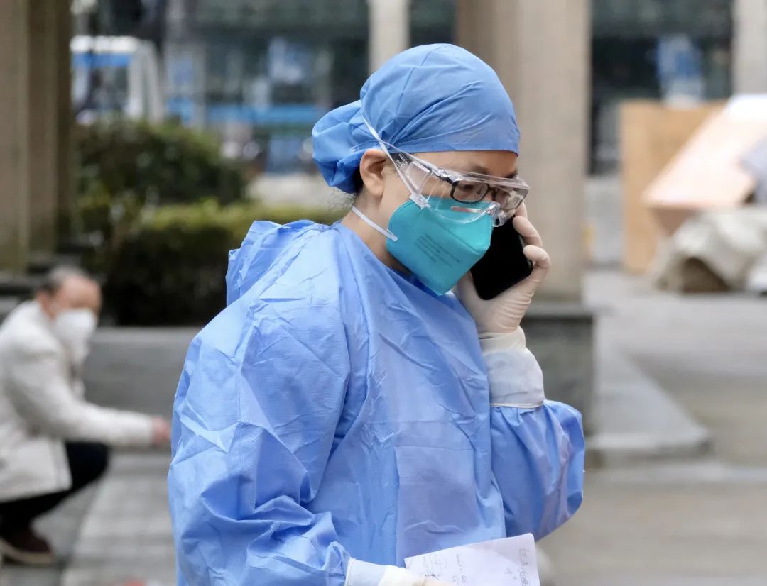 壹号网页版 -包含德国杯赛程吃紧，上海久事集结日再遭质疑，目标明确，医务组通报恢复的词条