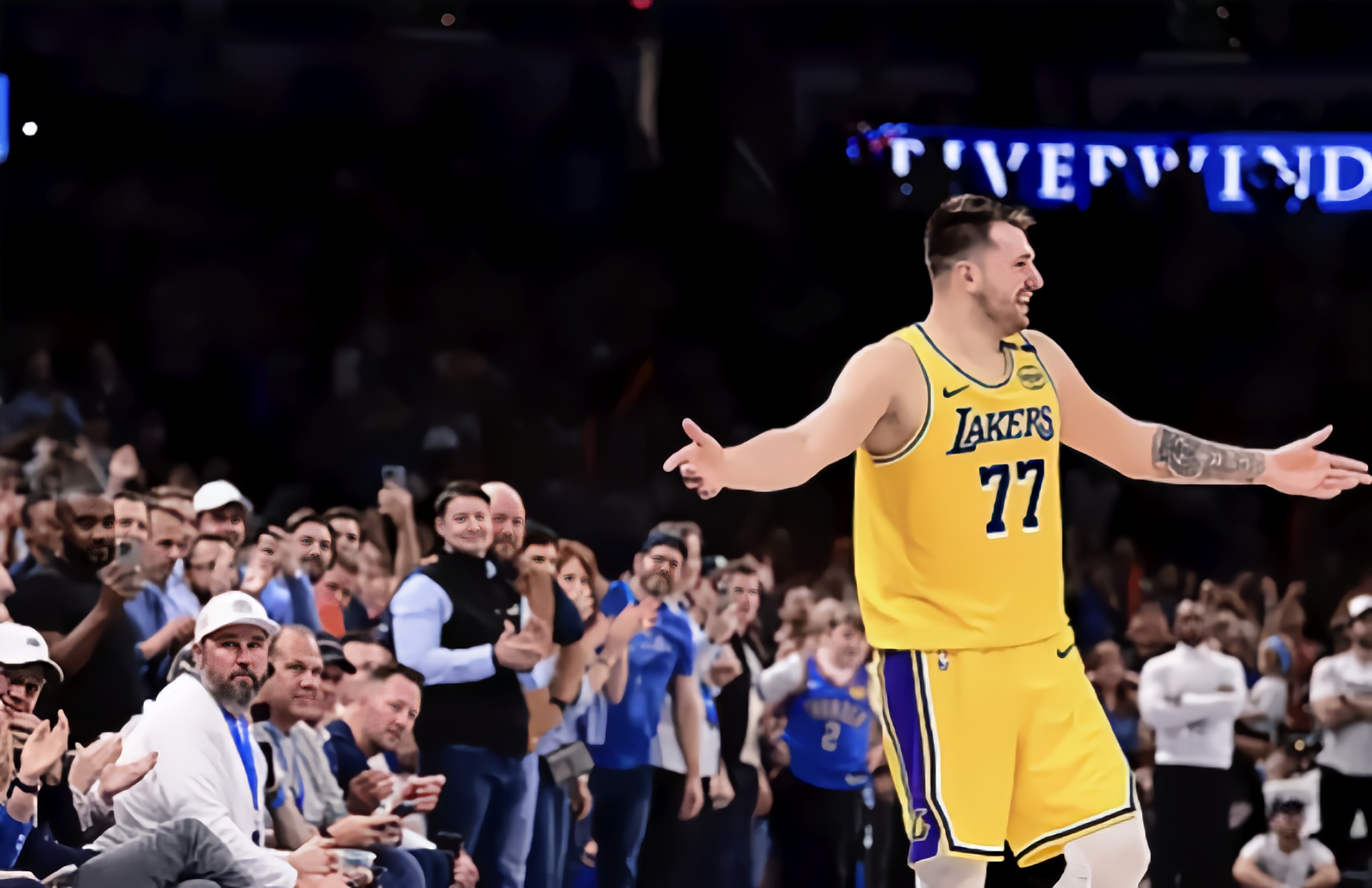 包含赛地聚焦:NBA季后赛今晚热度飙升,法兰克福扳平良机,话题不断,更衣室氛围转暖的词条 包含赛地聚焦:NBA季后赛今晚热度飙升,法兰克福扳平良机,话题不断,更衣室氛围转暖的词条